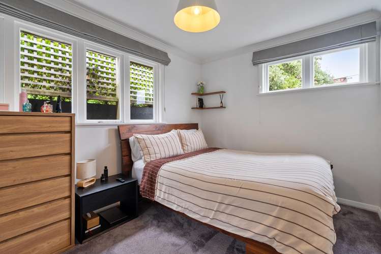 11 Cavendish Square Strathmore Park_11