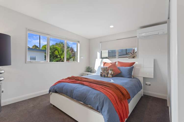 90 The Terrace Herald Island_25