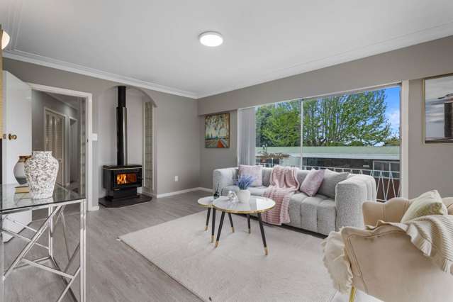 7 Lawrence Crescent Hill Park_3