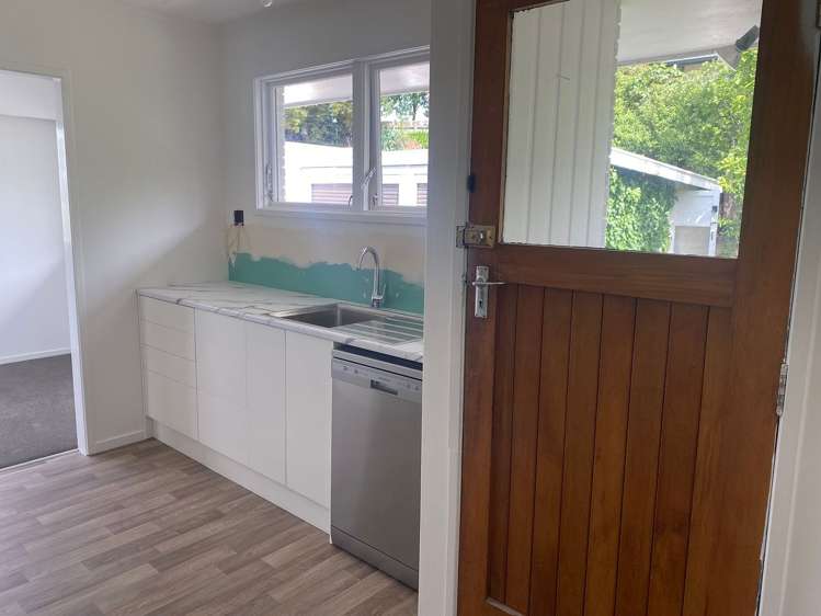 27 Tawa Street Hilltop_7