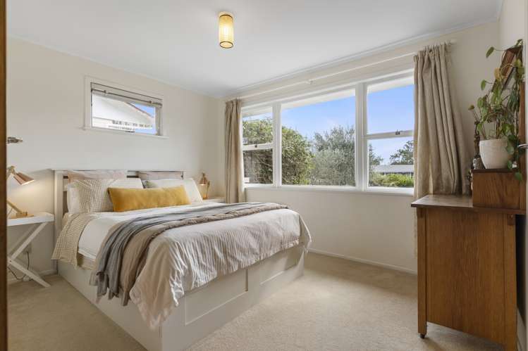 61 Glen Marine Parade Glendene_14
