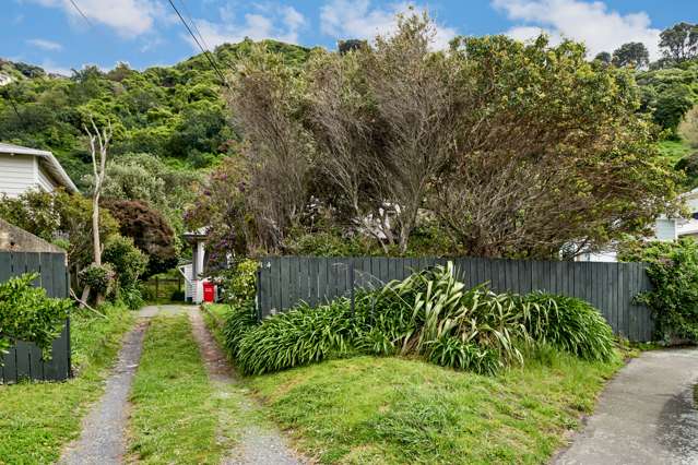 184 Sutherland Road Lyall Bay_1