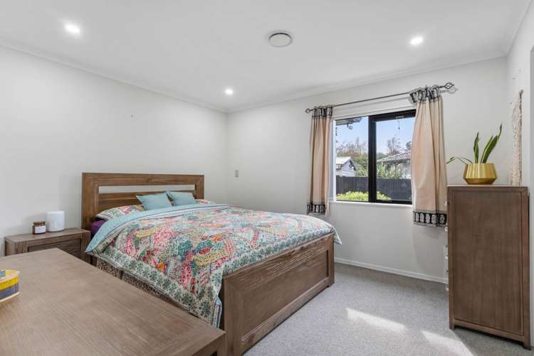 14a Ngatira Place Clendon Park_10