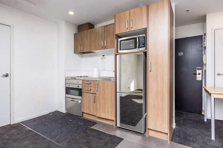 1b/6 Saint Martins Lane Grafton_19