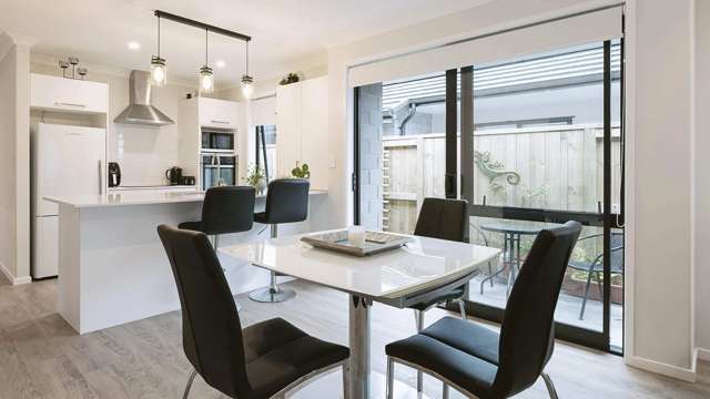 12B Belvedere Court West Harbour_2