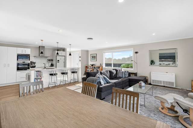 5 Tarata Grove Lansdowne_4