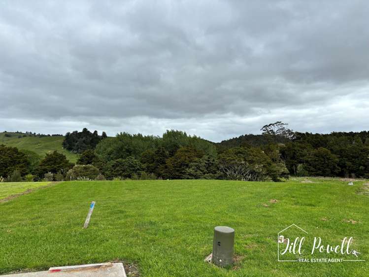 17 Manaaki Circle Paparoa_11