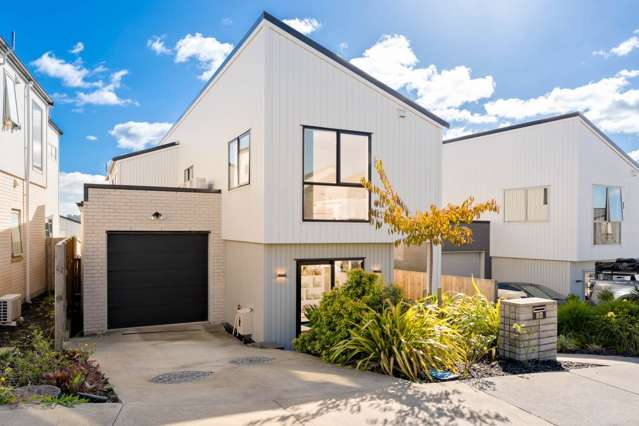 Modern Family Living with Space, Style & Comfort