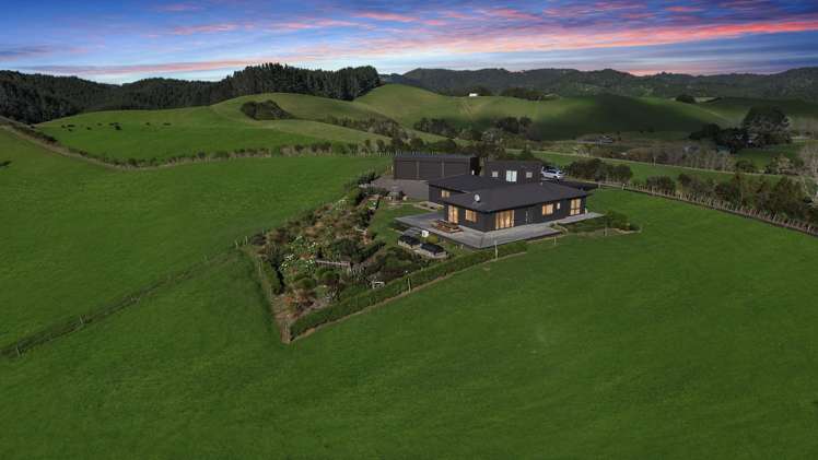 288 Pataua North Road_0