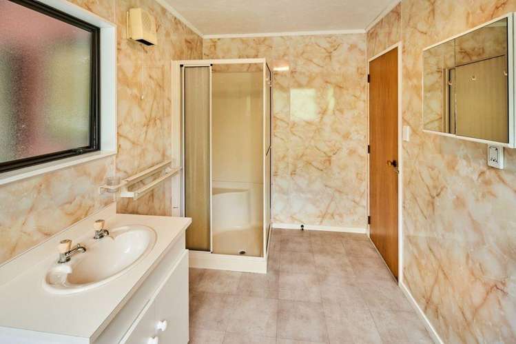  8 Plateau Road Te Mārua_12