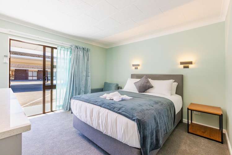 1400 Karamu Road North Mayfair_7