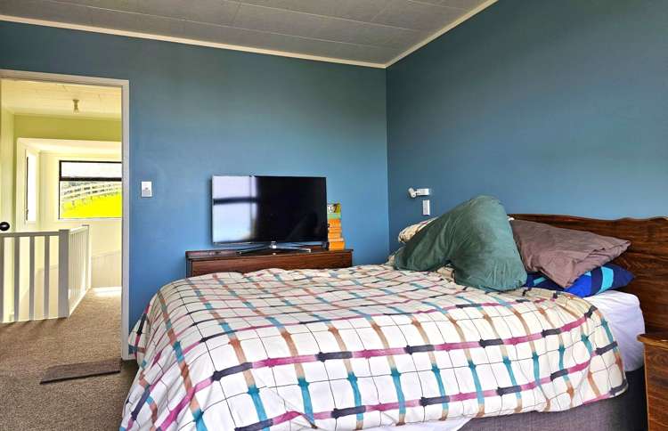 10 Waianga Place Omapere_24