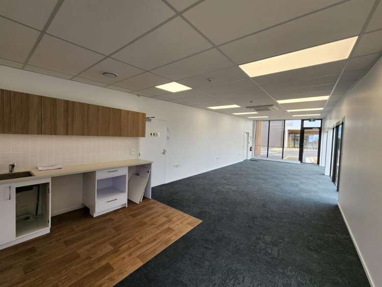 Unit 2, 48 Link Drive Rolleston_12