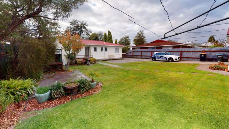 6 Raglan Avenue Cloverlea_12