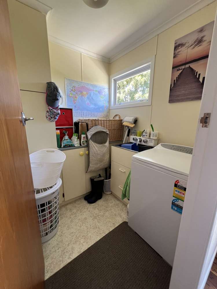 21 Brookes Terrace Waitara_24