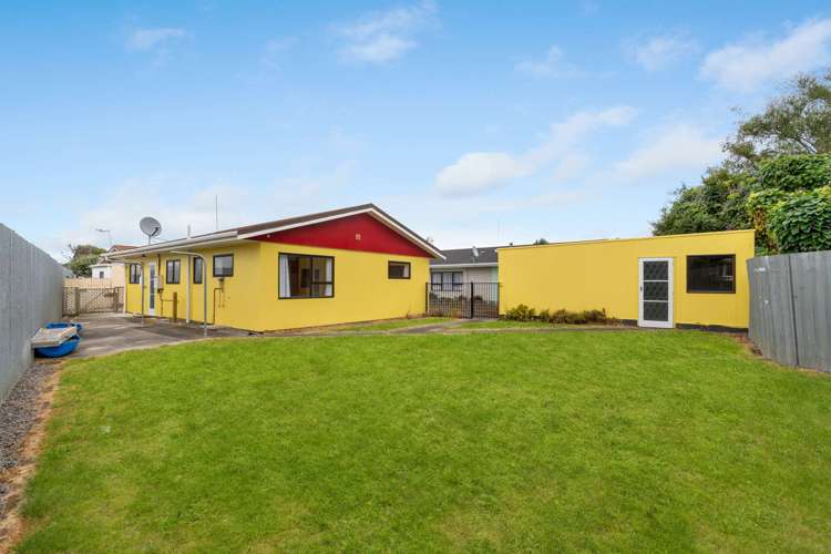 28e College Street College Estate_16