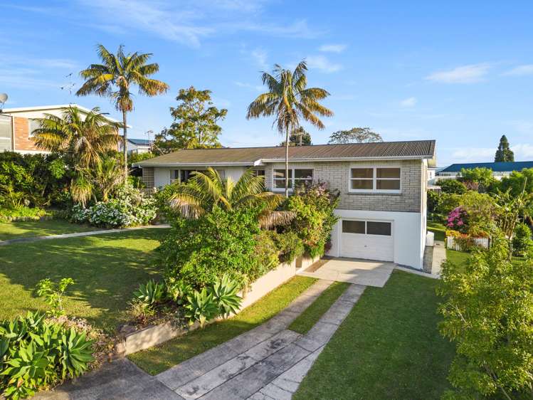 2 Jules Way Otumoetai_1