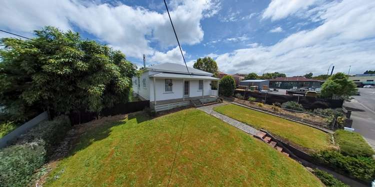 2 Bridge Street Eketahuna_14
