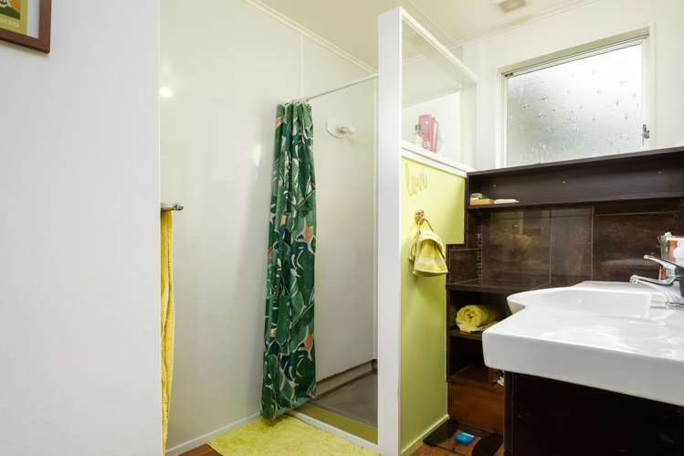 1/8 Faulkland Drive Witherlea_5