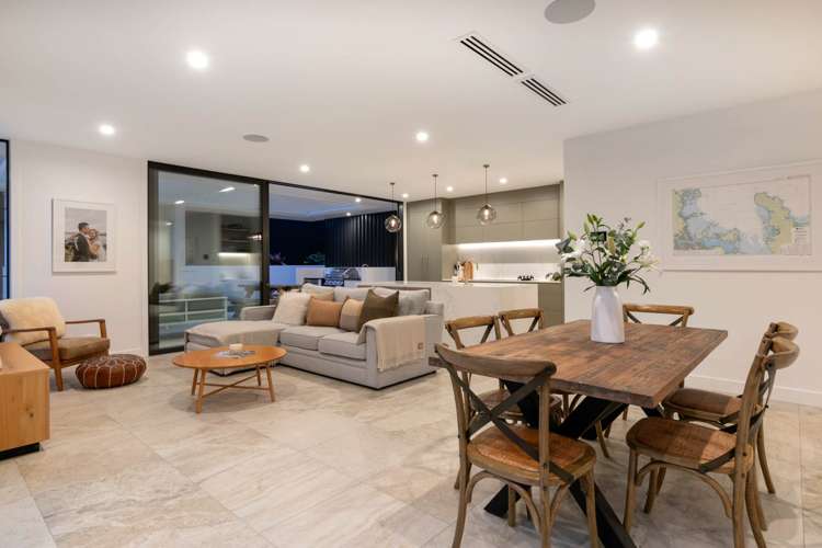 32e Isobel Road Greenhithe_13