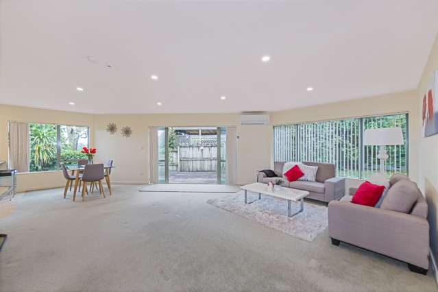 2/115 Arran Road Browns Bay_4