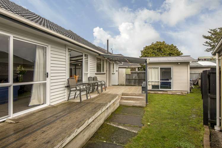 24 Jocelyn Street Casebrook_16