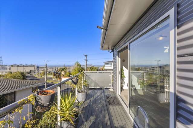 81 Gilkison Street Halfway Bush_1