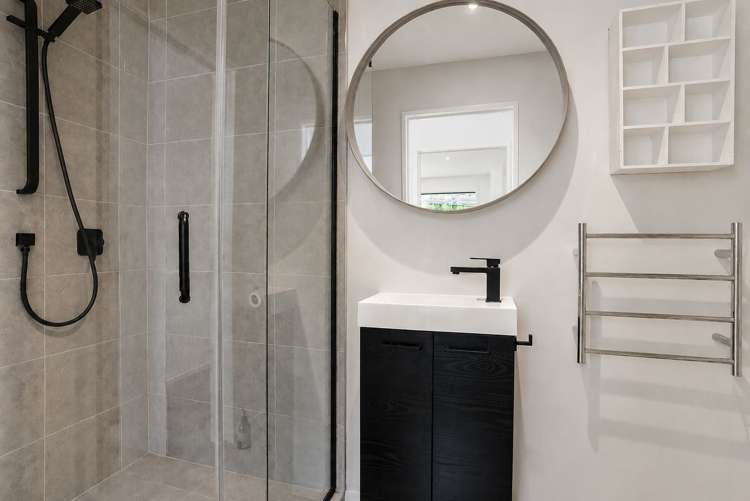 2/19E Court Crescent Panmure_4