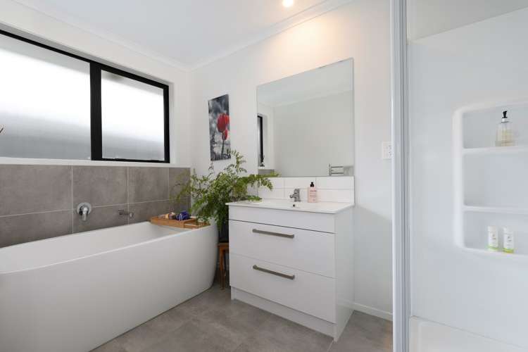 3 Te Ranga Memorial Drive Pyes Pa_17