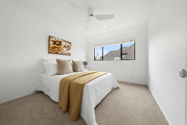 16b Seccombes Road Epsom_14