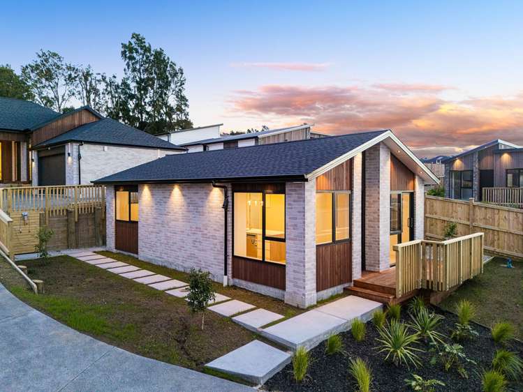 16 & 16A Katote Avenue Swanson_33