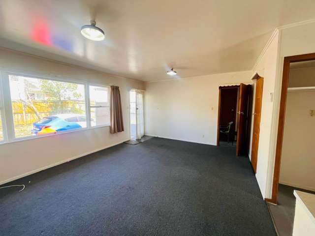 4/12 Cambourne Road Papatoetoe_2