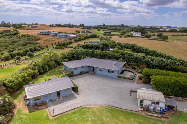 58 Coster Road Muriwai_27