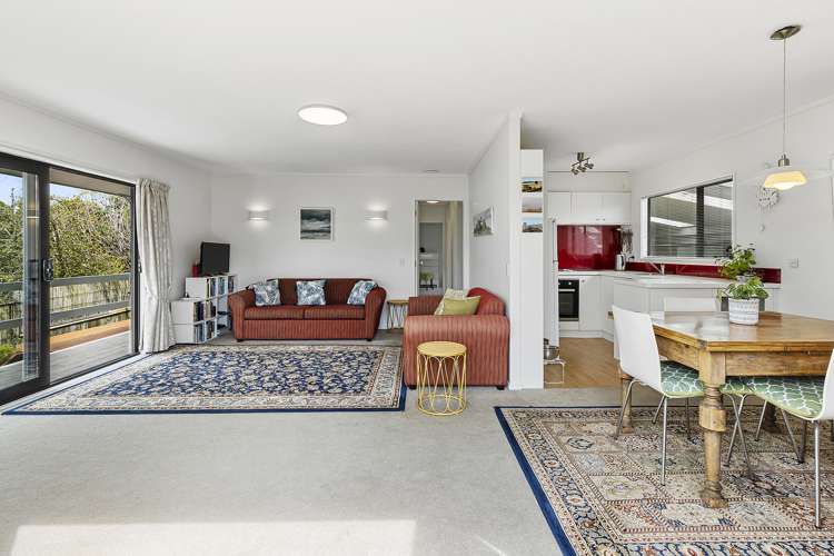 12a Kahutea Terrace Titahi Bay_5