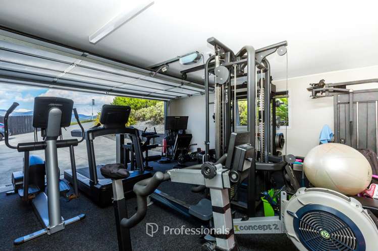 111 Kirton Drive Riverstone Terraces_20