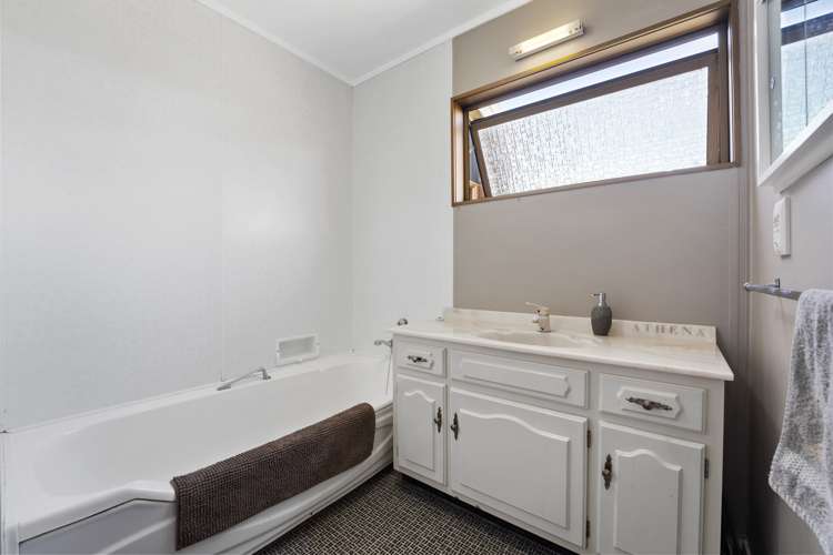 20 Tiverton Crescent Whalers Gate_12