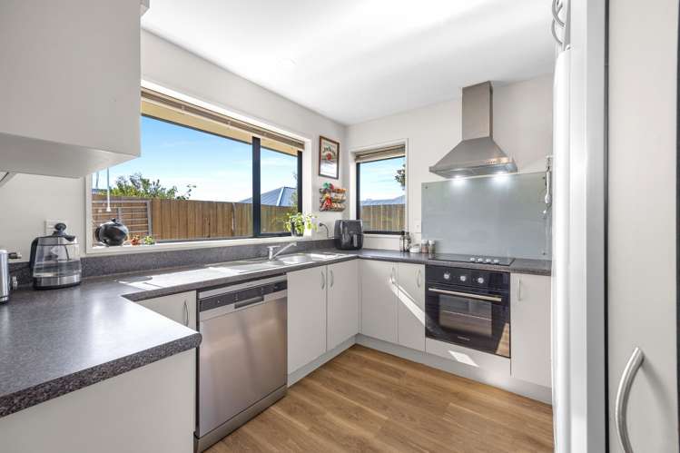 6 Sheraton Place Redwood_5