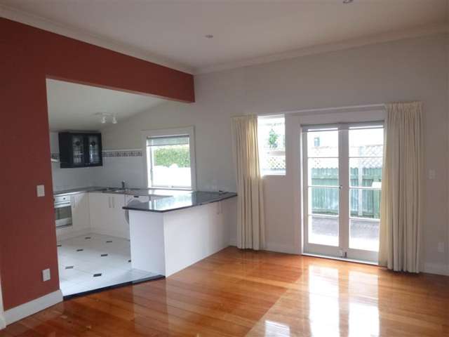 19 Colin Grove Lower Hutt_3