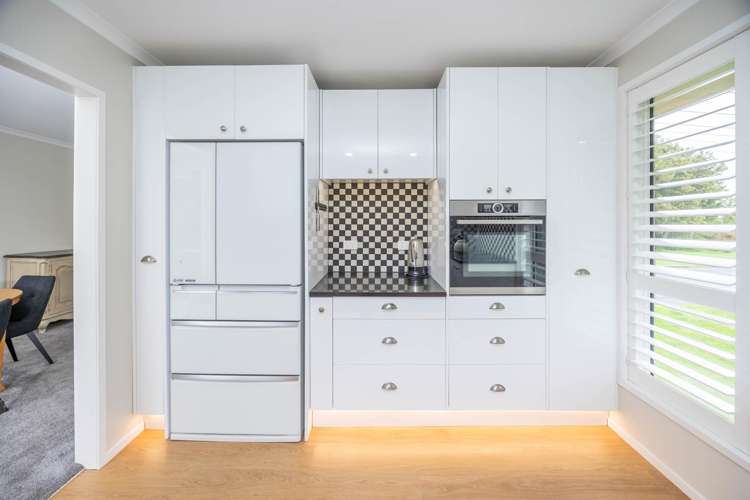 1086 River Road Queenwood_17