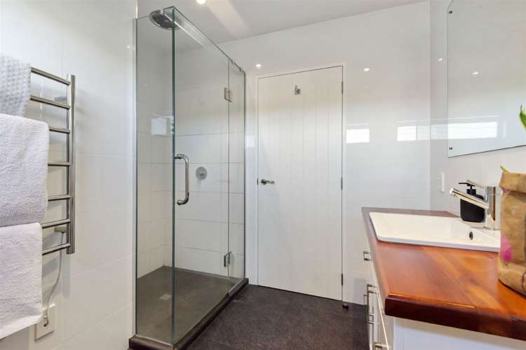 68 Hebron Road Waiake_16