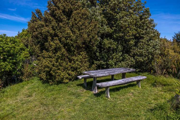 27 and 31 Hunterville Road Orapiu_6