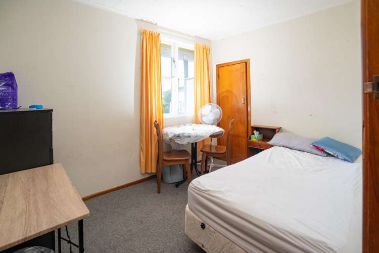 87 Queens Drive Lyall Bay_17