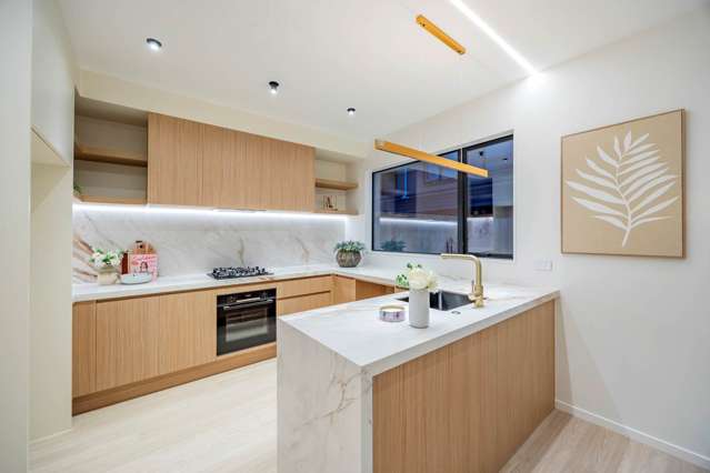 Standalone & Freehold,Top-Notch Home Ready for You