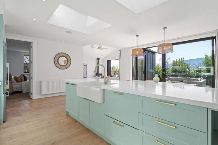 7 Torridon Court Jacks Point_13