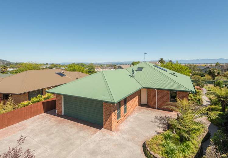 28 Kingsford Drive Stoke_25