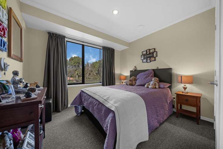 27 Awaroa Stream Drive Waiuku_11