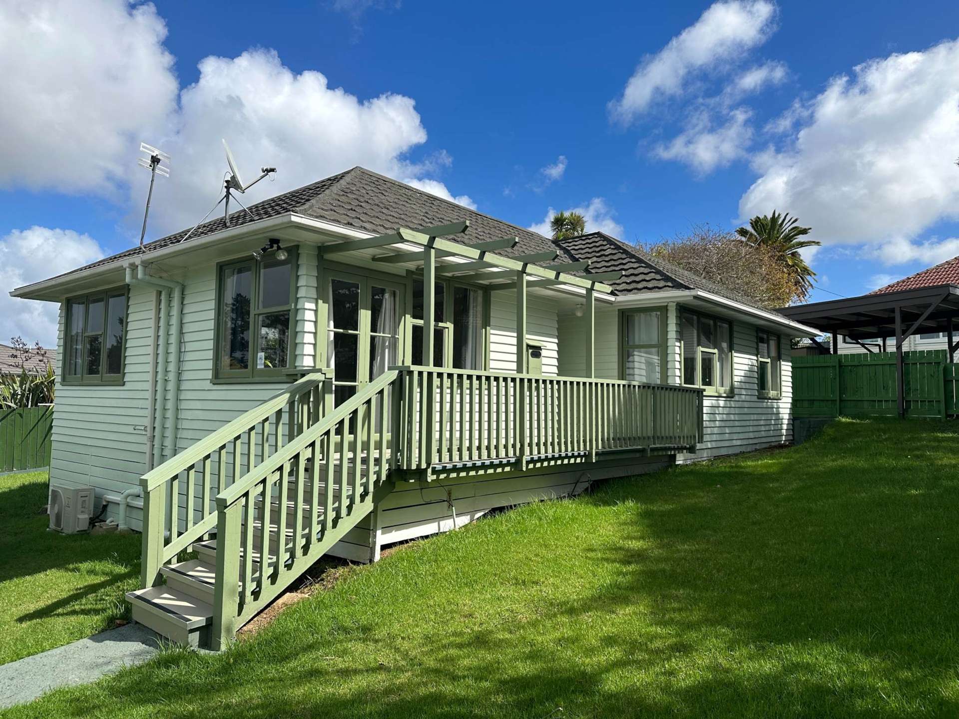 4/331 Royal Road Massey_0