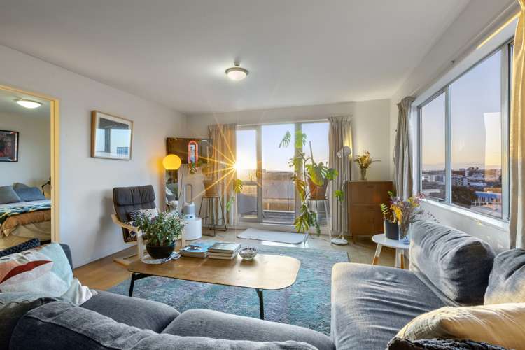 4H/121 Newton Road_0