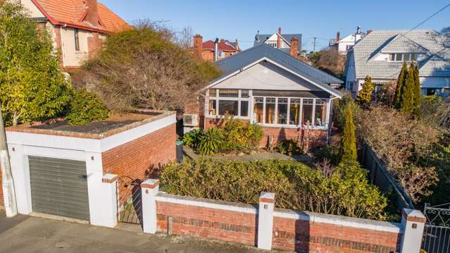 Three Bedrooms. Sea Views. Five Minutes to the Beach and Town.