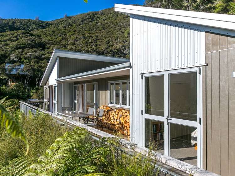 2943 Kenepuru Road Kenepuru Sound_13